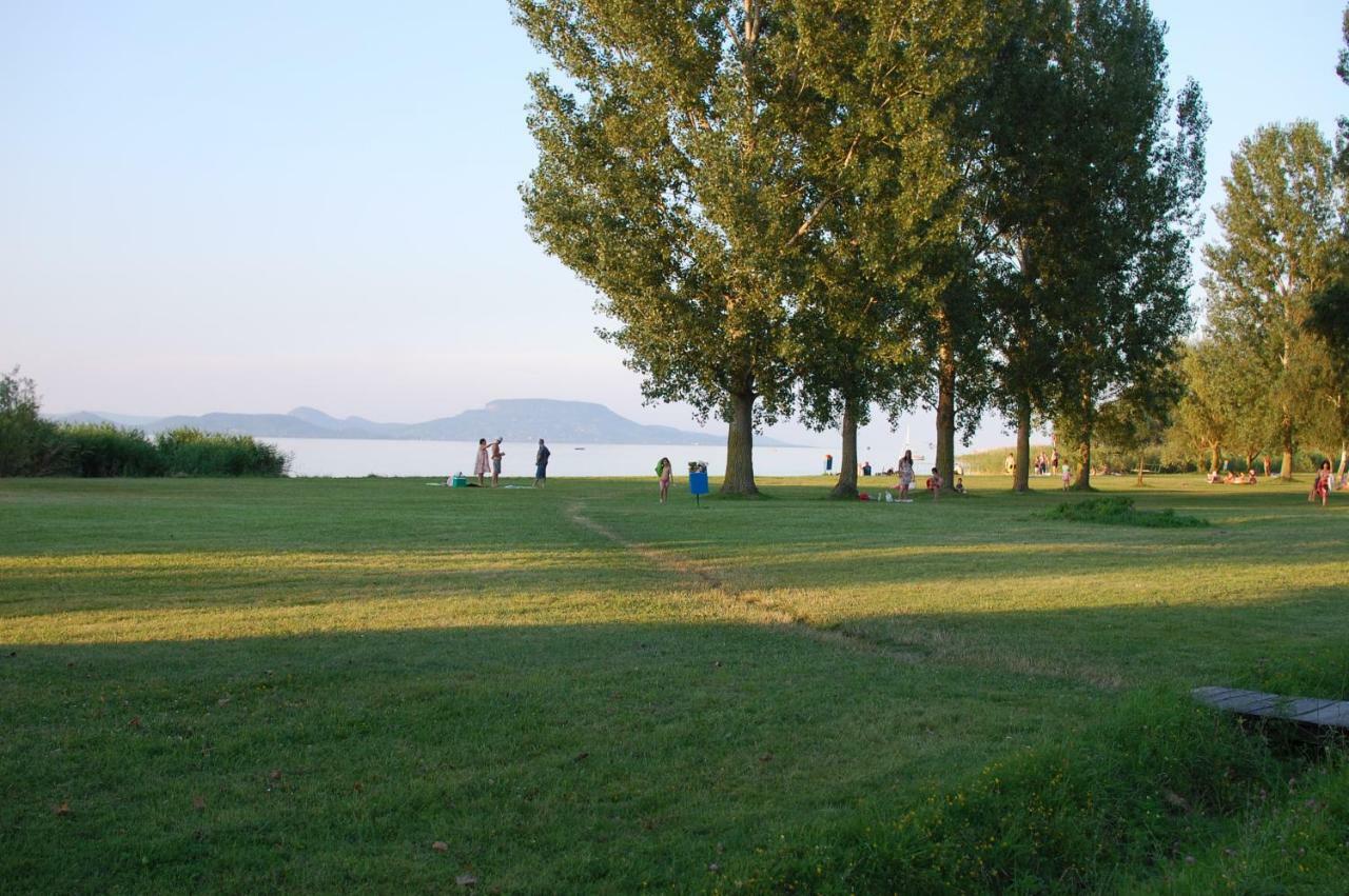 Balatonberény Lake House Farsang المظهر الخارجي الصورة